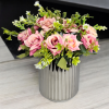 Arranjo de Rosas Rosa com pêssego Vaso Ceramica Prata A 30cm x L 32cm