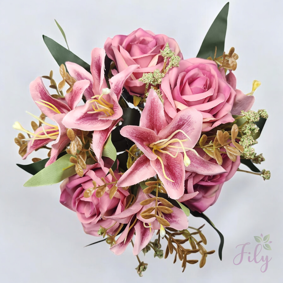 Buque de Rosa e Lirio com 9 Rosas A 35cm x L 20cm - Imagem 4